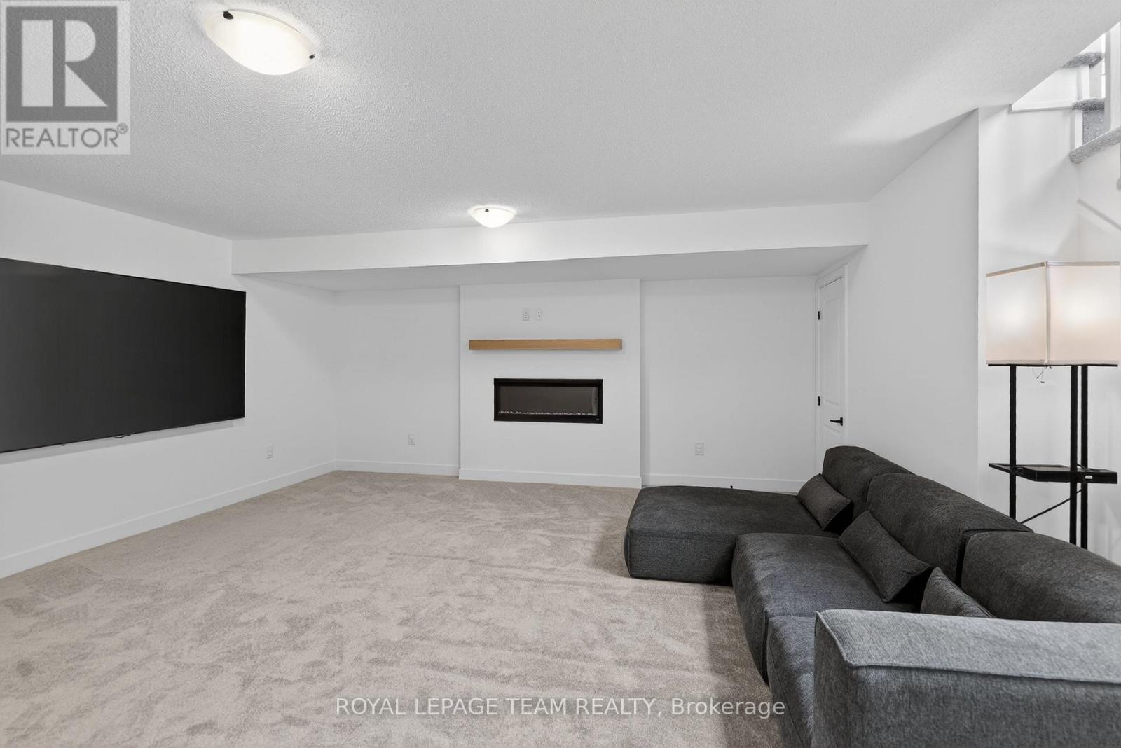 528 CORRETTO PLACE - 29