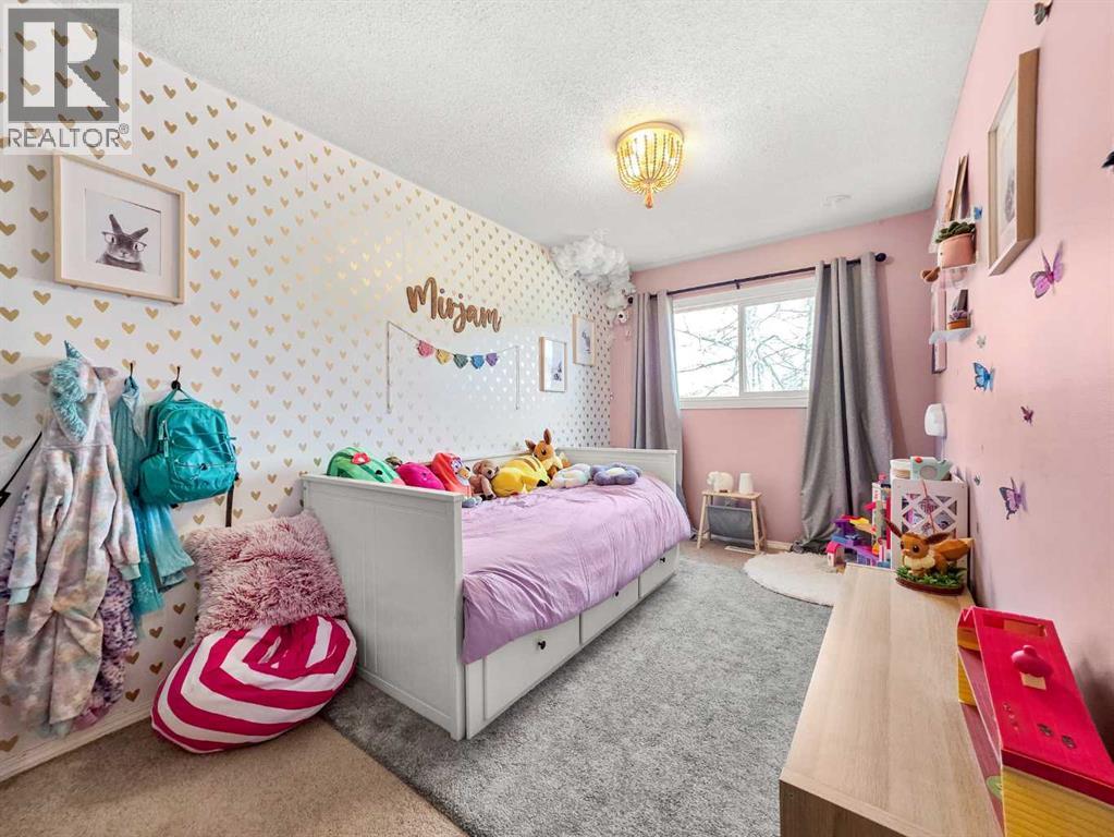 10833 99 Avenue - 17