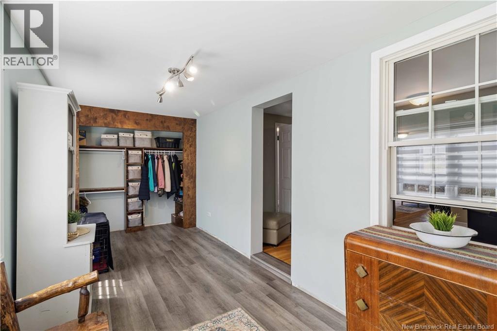 121 Cloverdale Road - 5