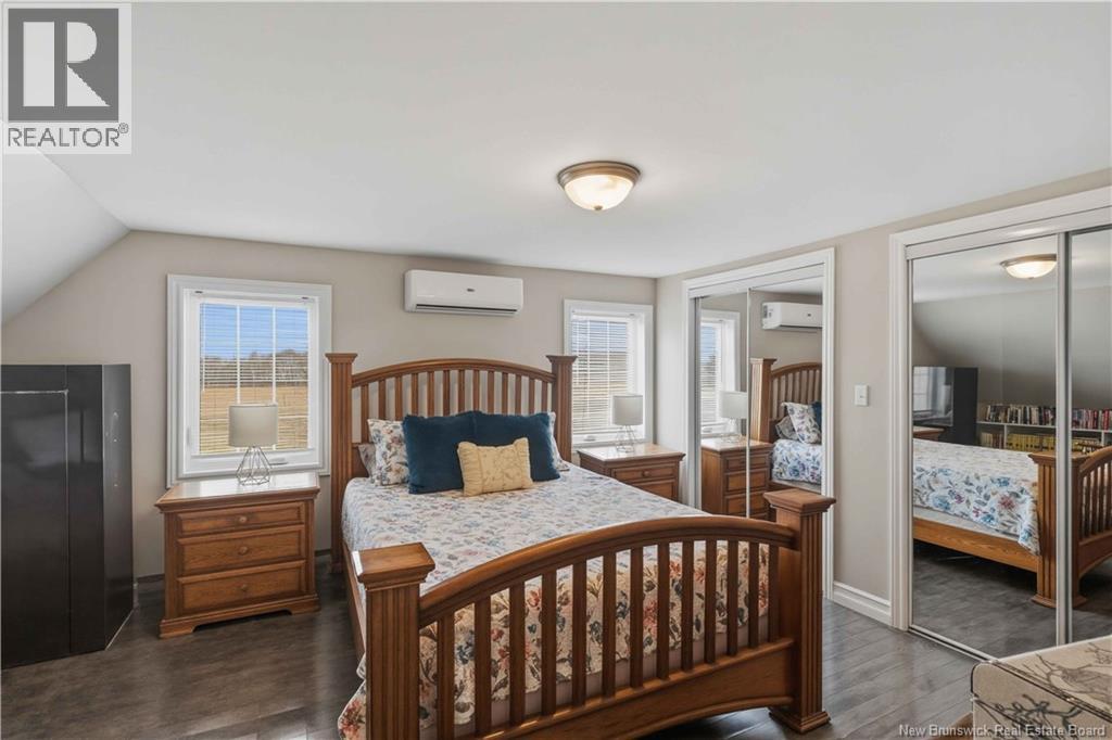121 Cloverdale Road - 18