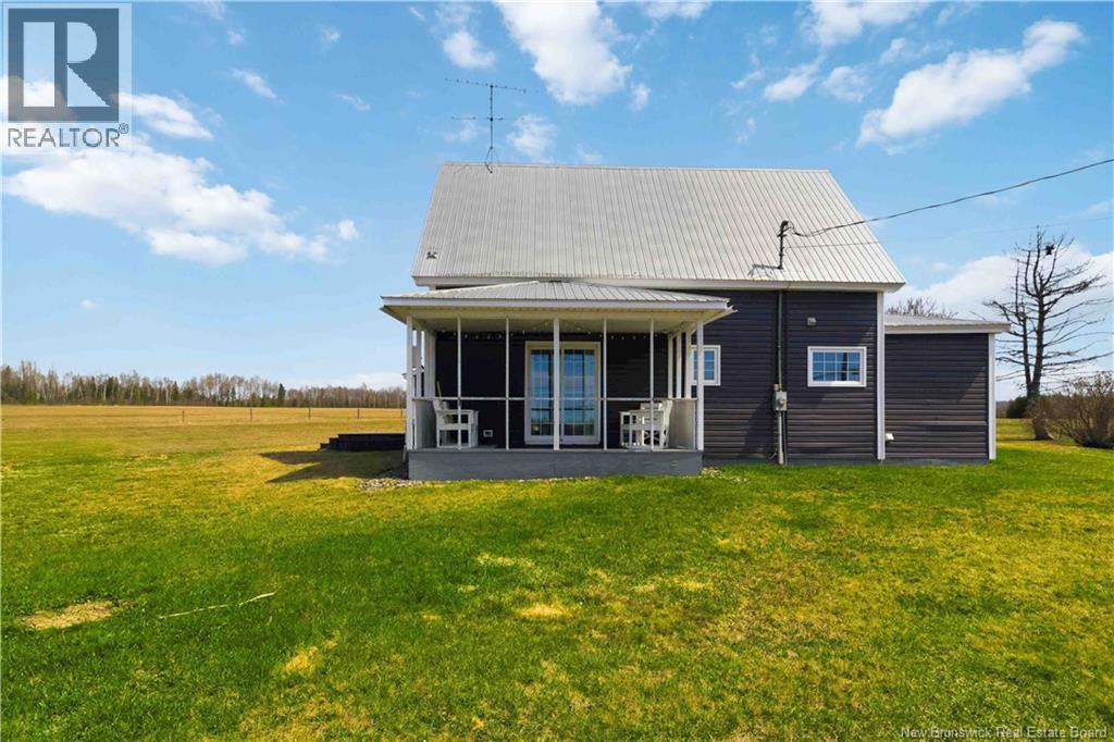 121 Cloverdale Road - 32