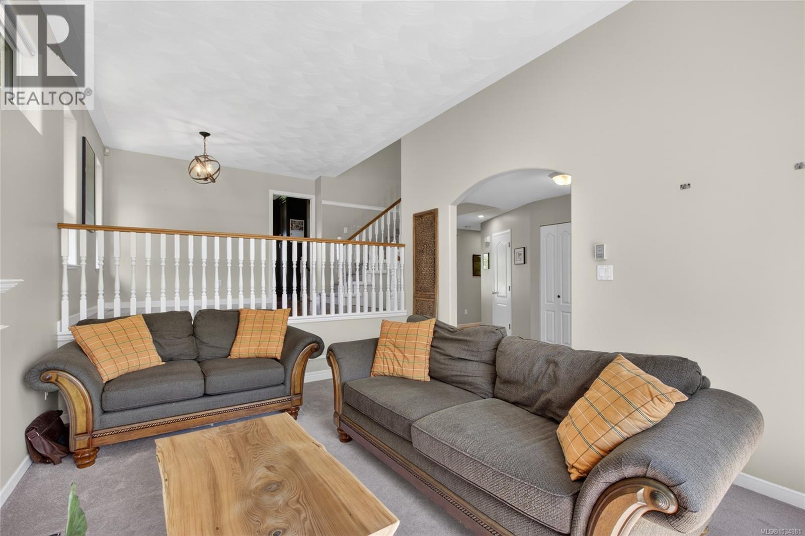 684 Hudson Rd - 12