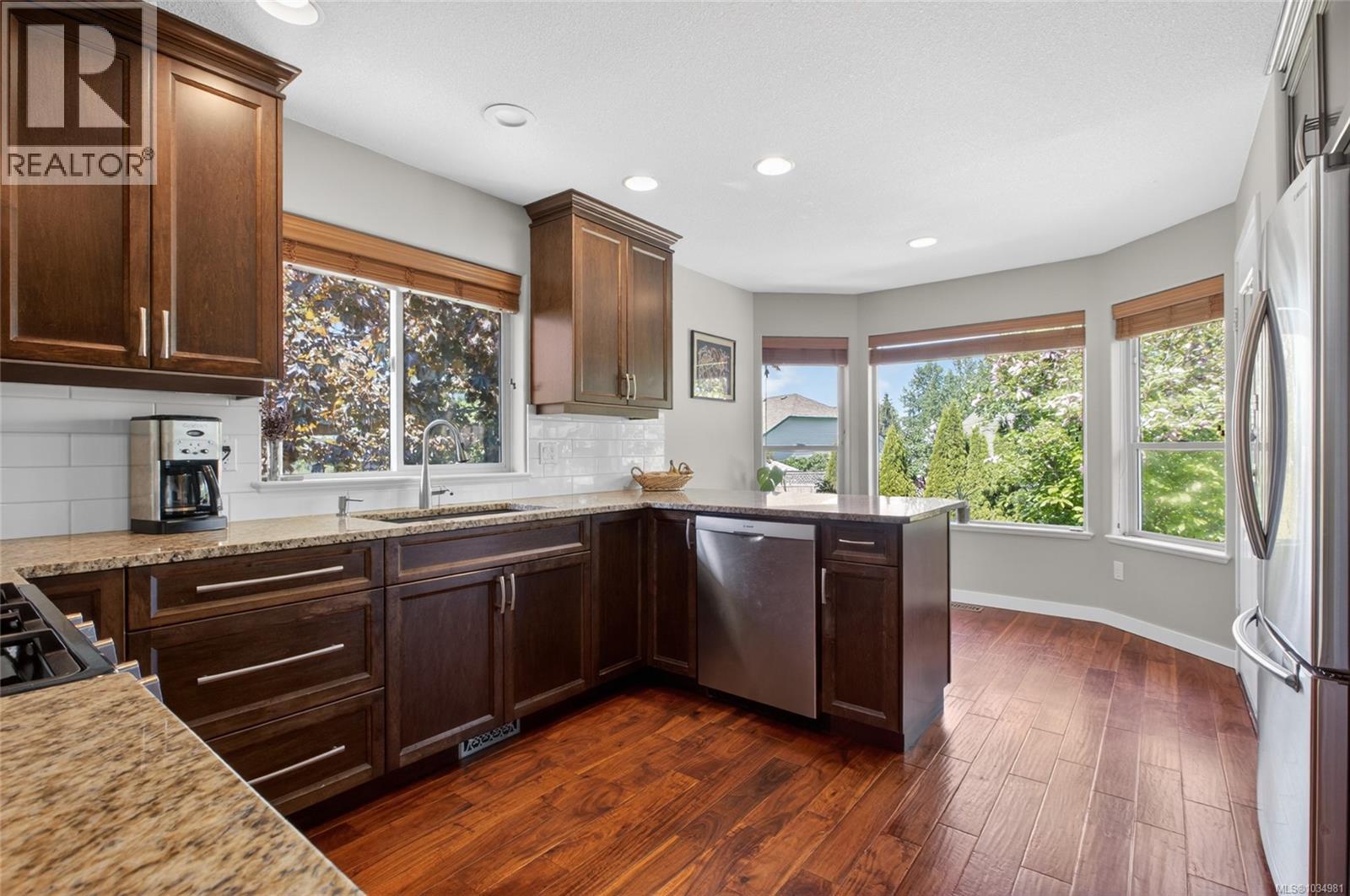 684 Hudson Rd - 18