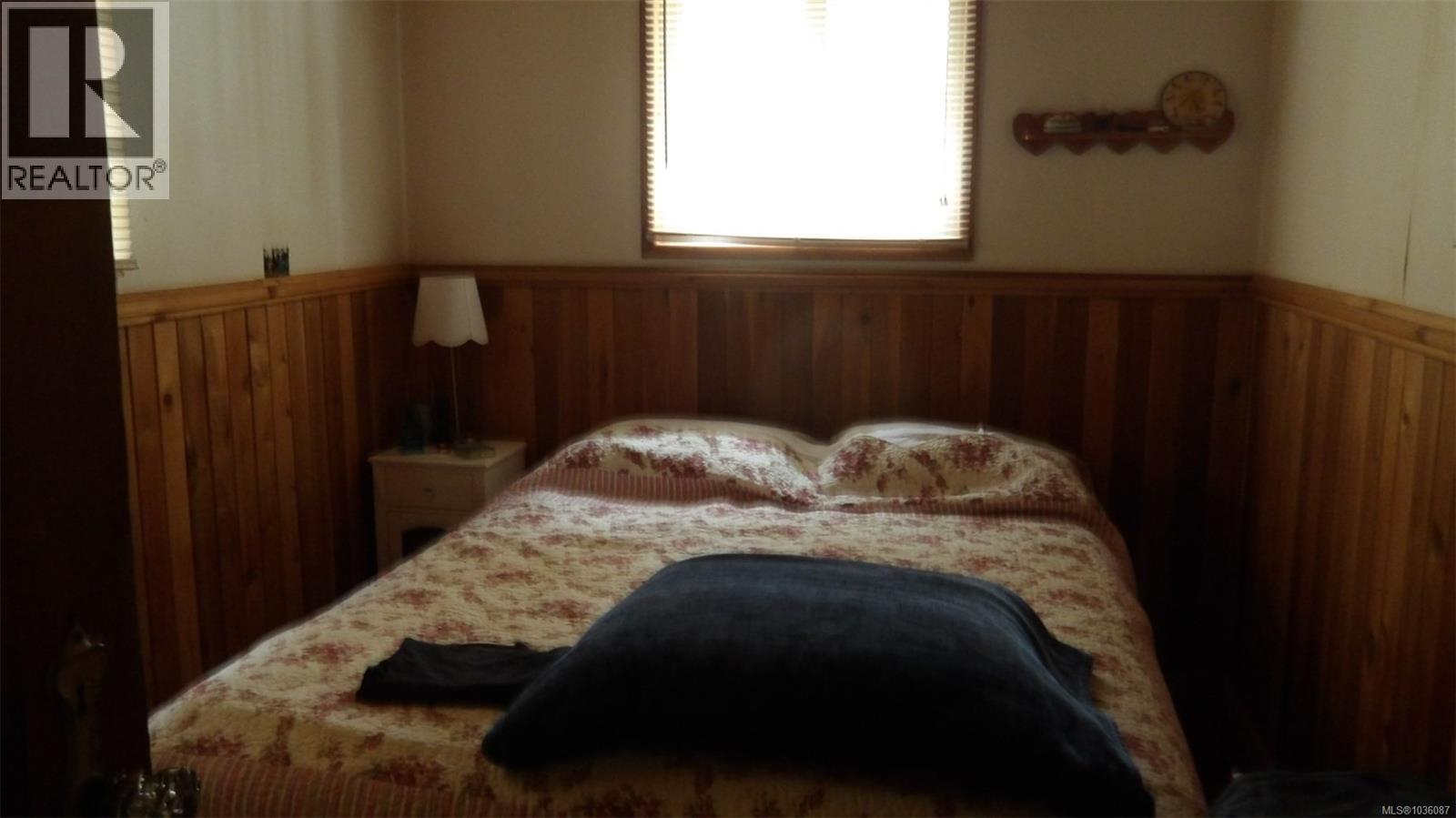 3784 Horne Lake Caves Rd - 13