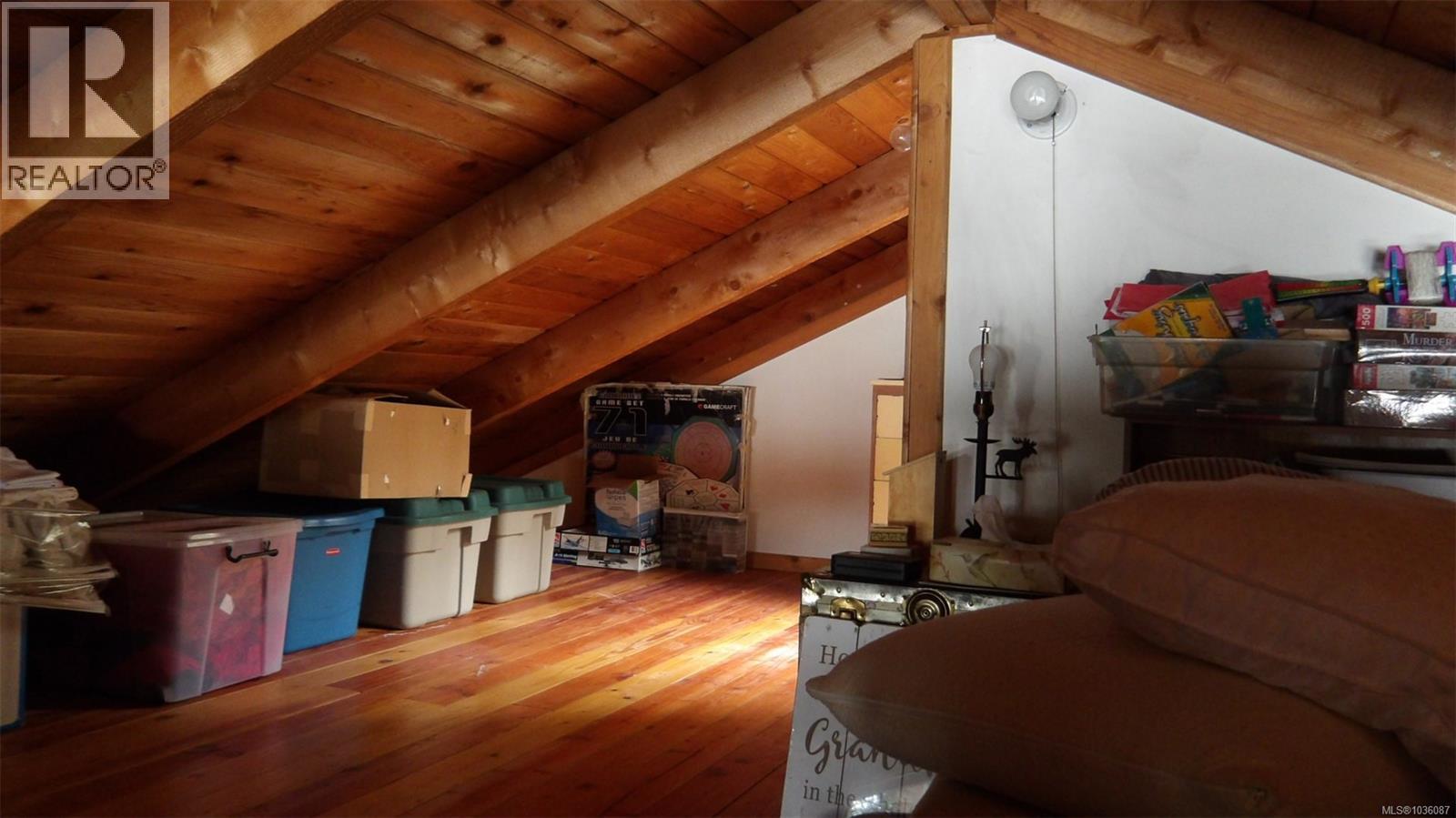 3784 Horne Lake Caves Rd - 14