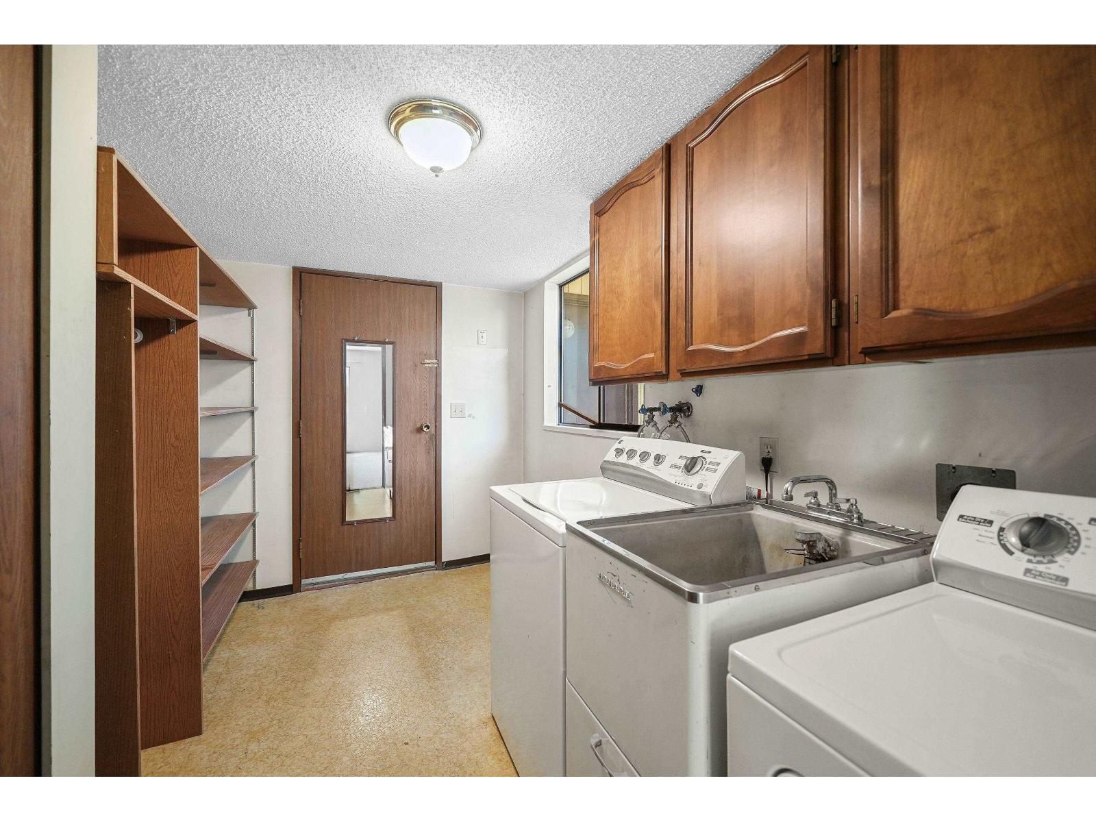 4 Bed, 3 Bath House for Sale in Langley – 19661 50A AVENUE, Langley - Image 15