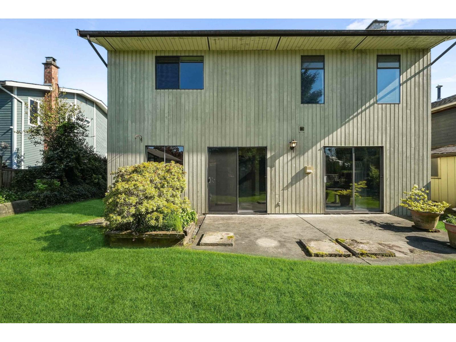 4 Bed, 3 Bath House for Sale in Langley – 19661 50A AVENUE, Langley - Image 30