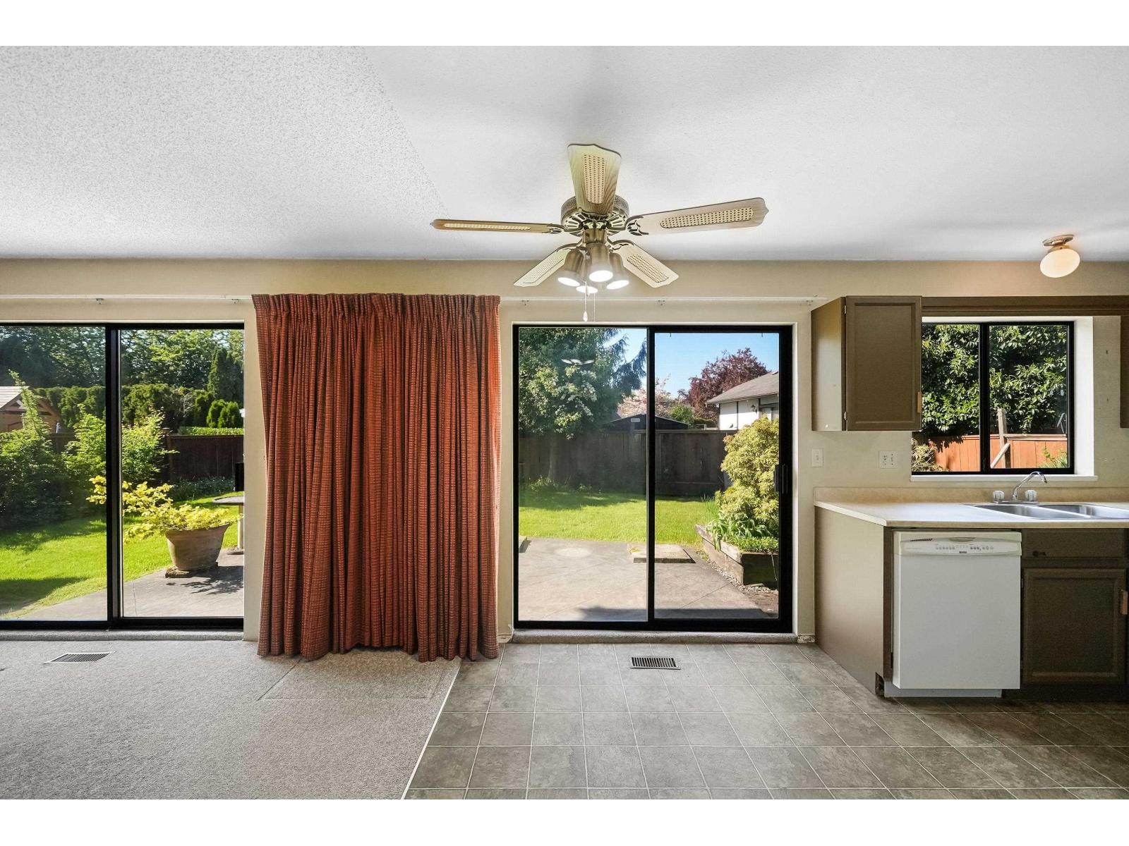 4 Bed, 3 Bath House for Sale in Langley – 19661 50A AVENUE, Langley - Image 11
