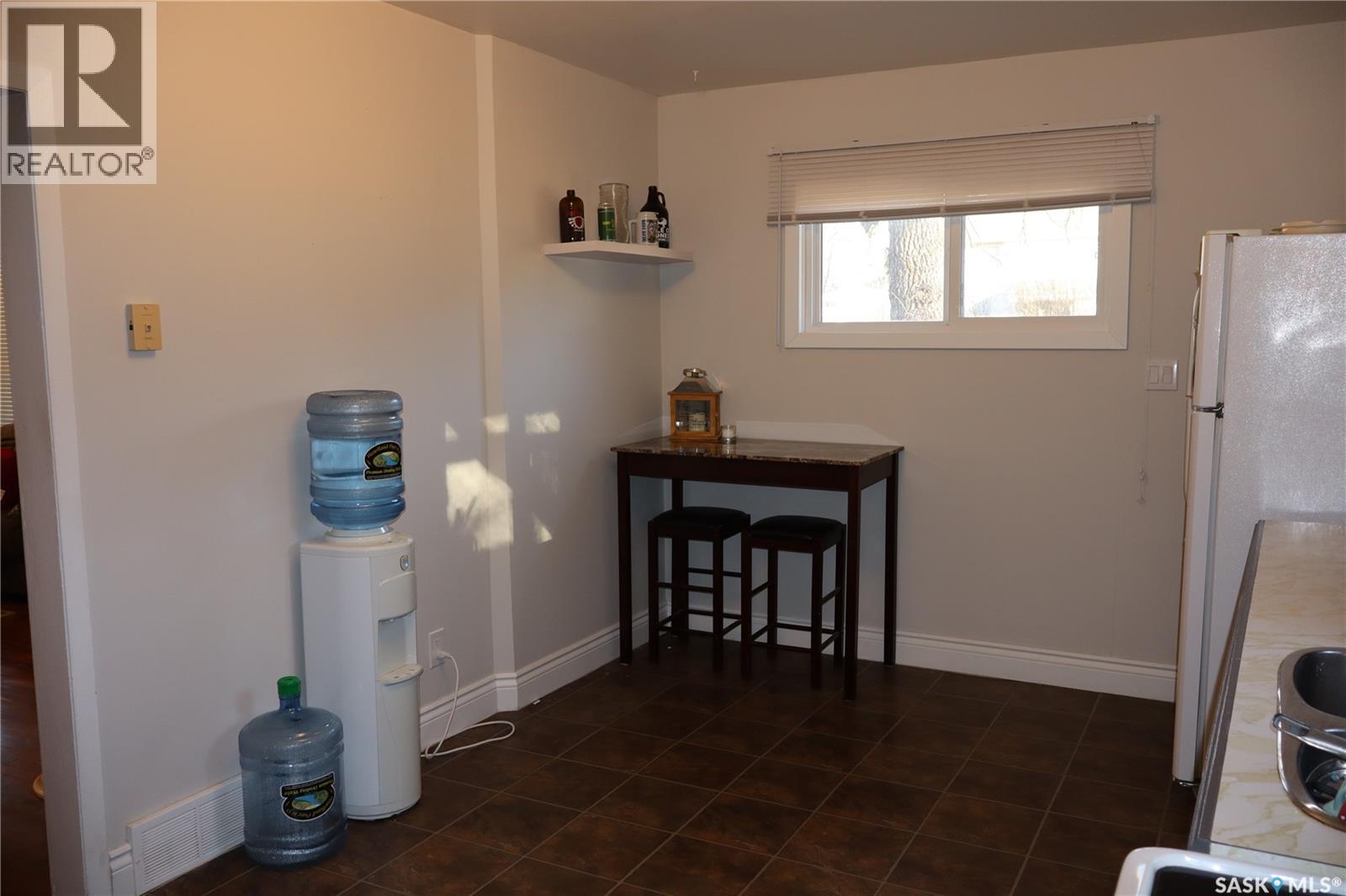 203 5th AVENUE W - 5