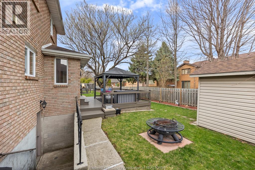 12314 FUNARO CRESCENT, Tecumseh, Ontario, N9K1B2 — Photo 24