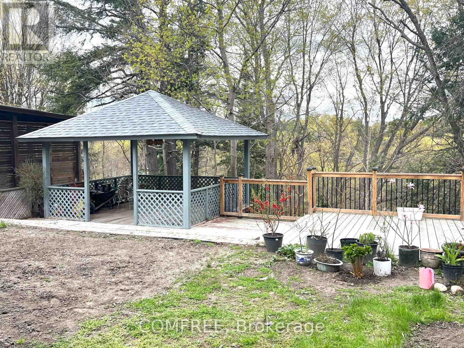 23 JANUS COURT - 46