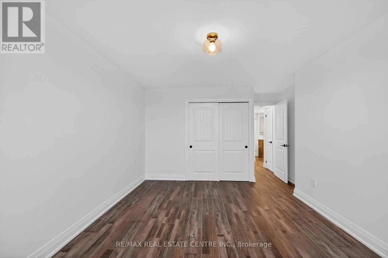 #702 212 KERR STREET - 21