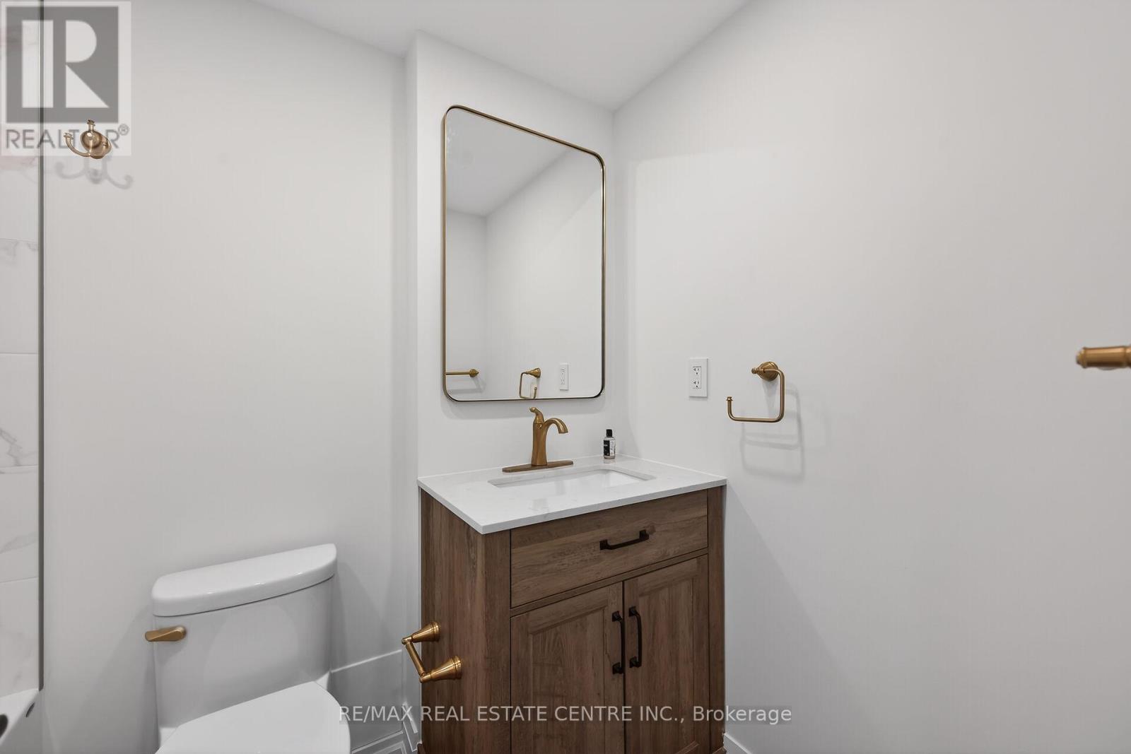 #702 212 KERR STREET - 25