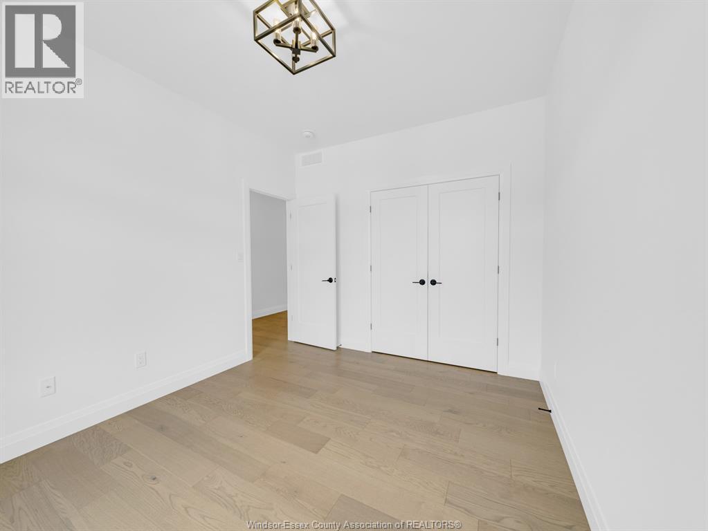 2599 BARKLEY AVENUE, Windsor, Ontario, N8P0E9 — Photo 4
