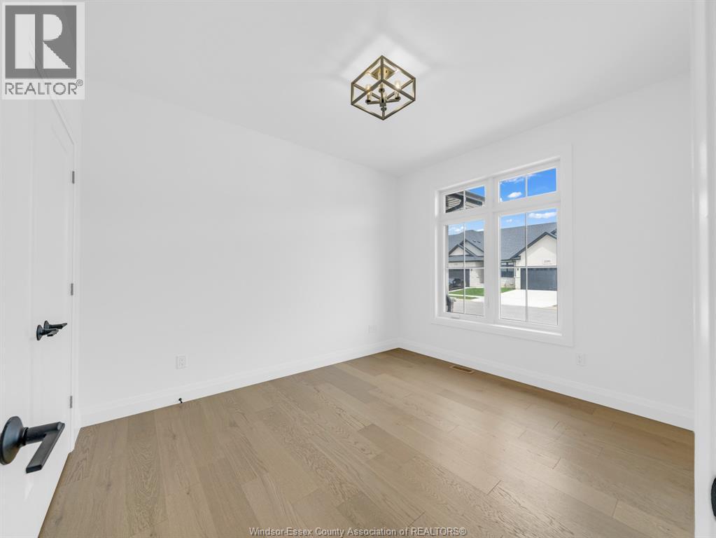 2599 BARKLEY AVENUE, Windsor, Ontario, N8P0E9 — Photo 2