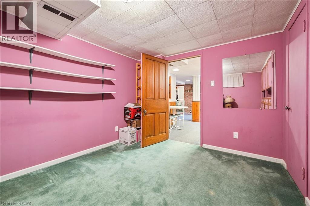155 HUNGERFORD Road - 34