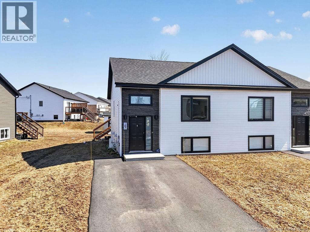 107 Francfort Crescent - 3