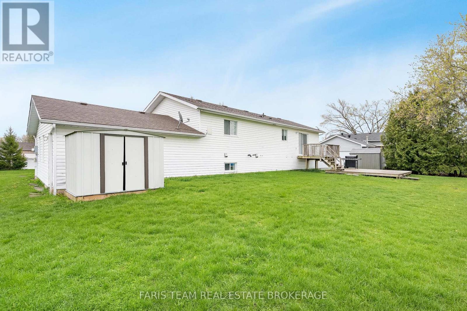 10 SURREY LANE - 37