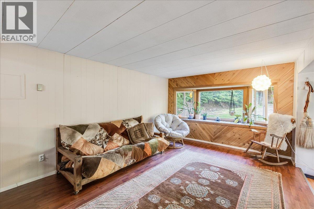 8749 6 Highway - 10