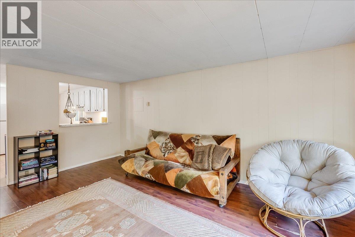 8749 6 Highway - 12