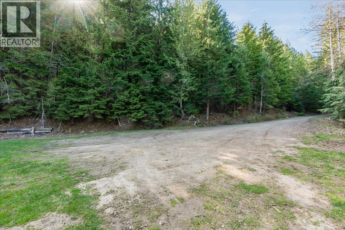 8749 6 Highway - 38