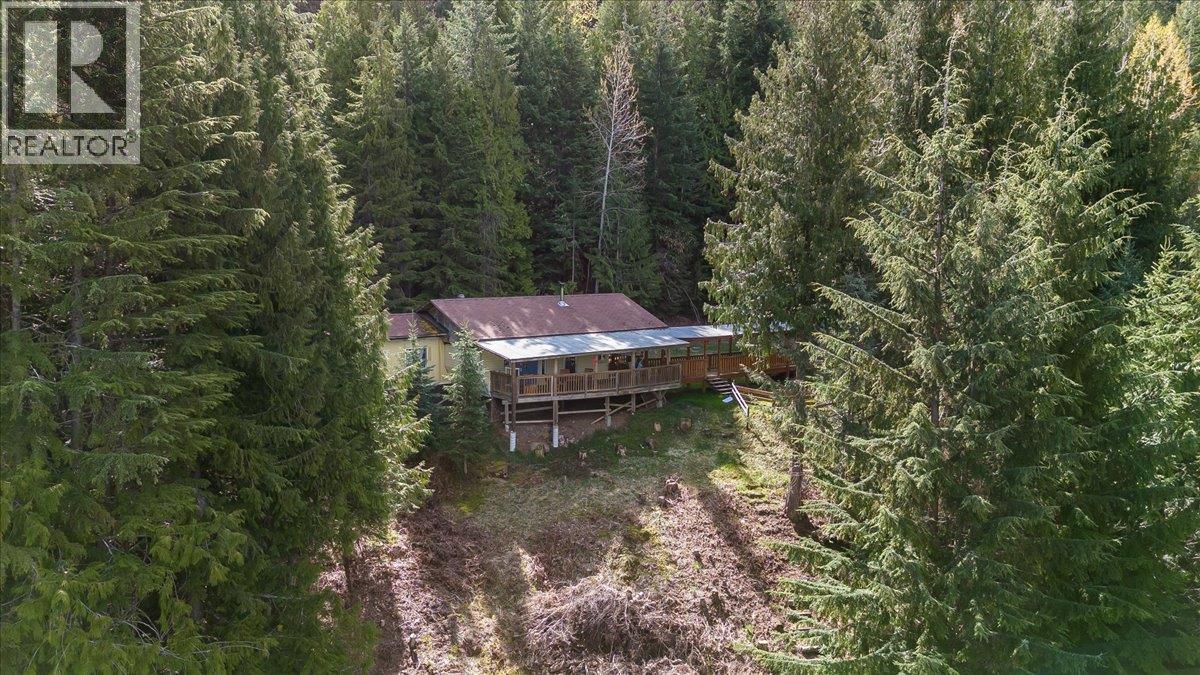 8749 6 Highway - 45