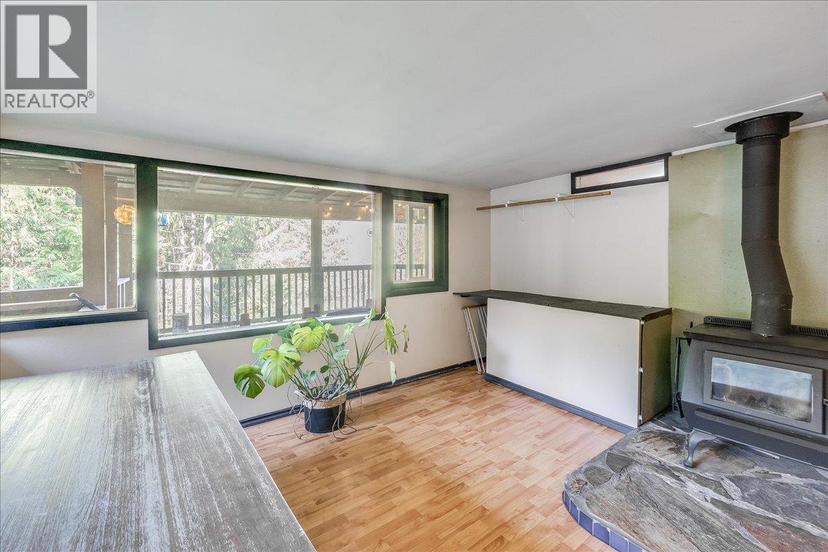 8749 6 Highway - 8