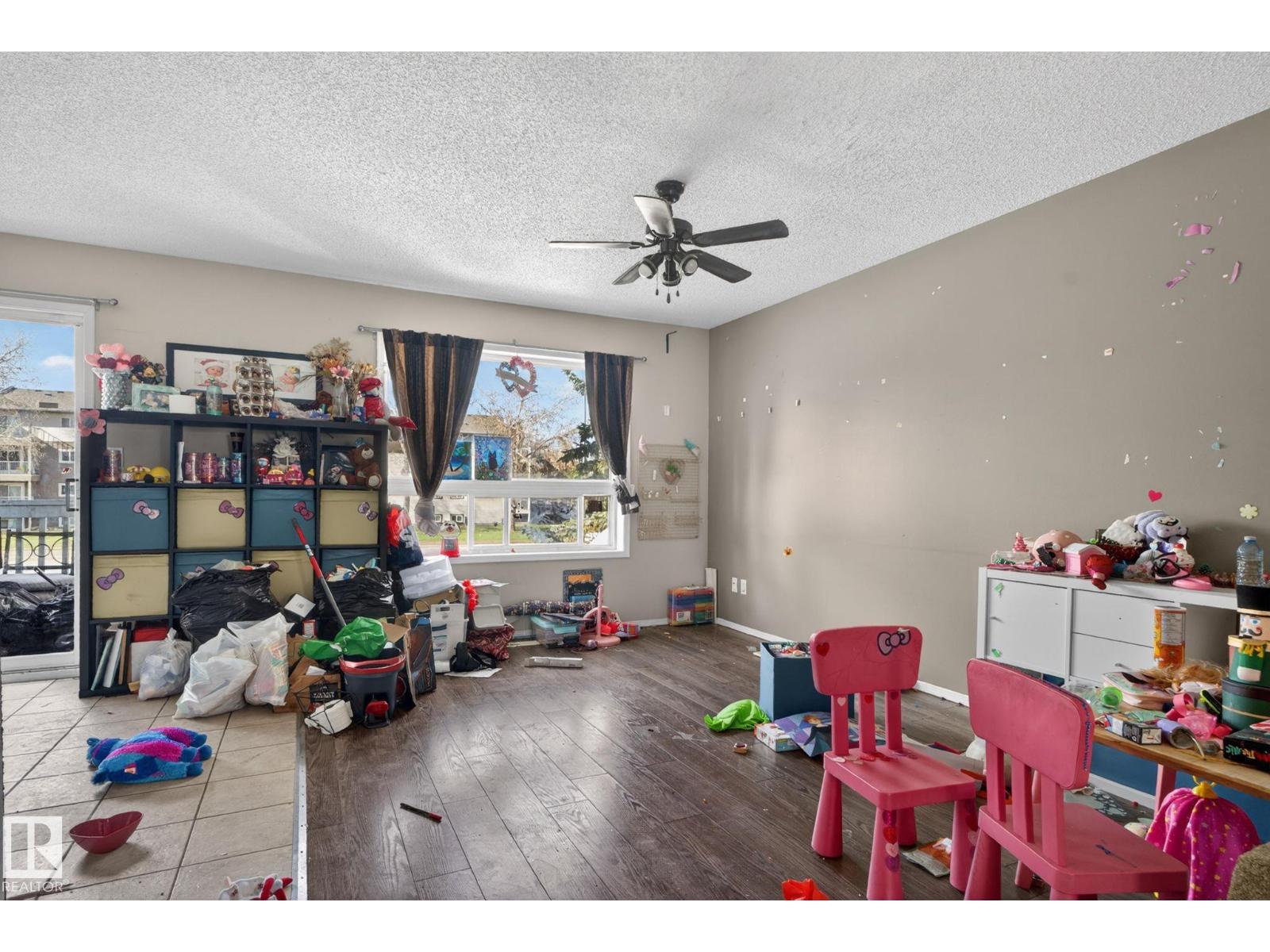 #64 3311 58 ST NW - 16
