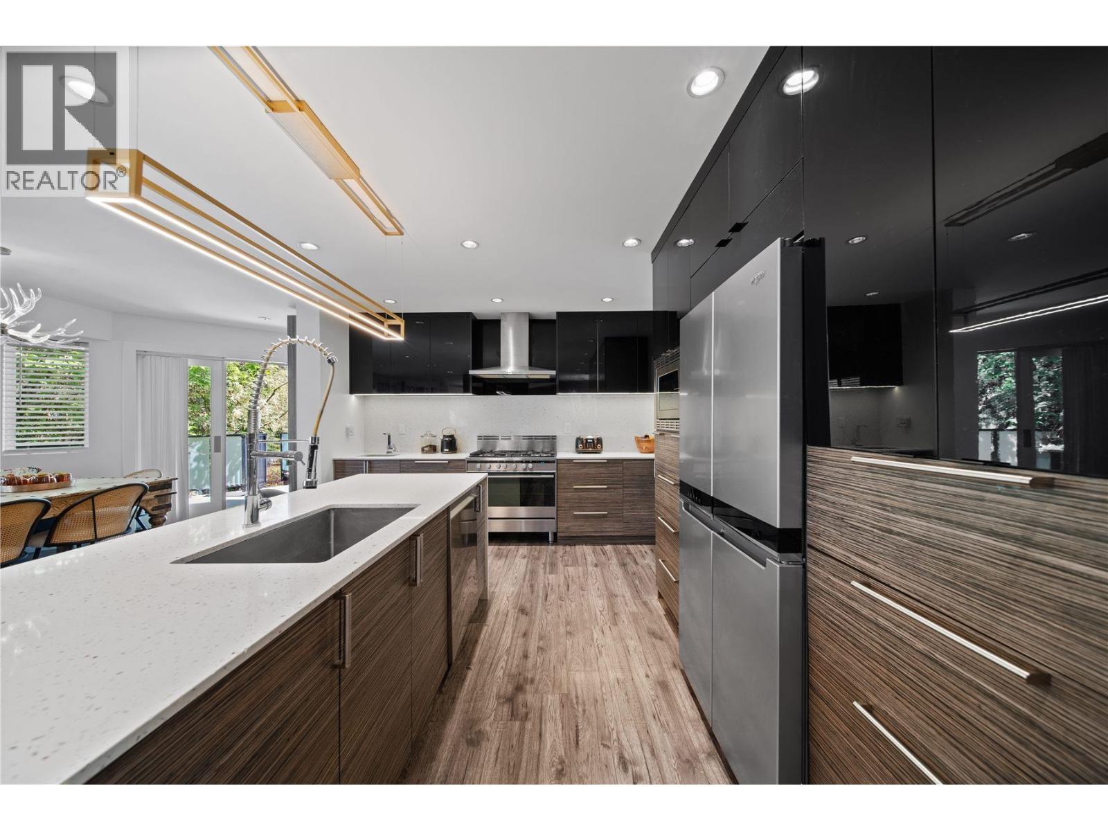 609 LIDSTER PLACE, New Westminster