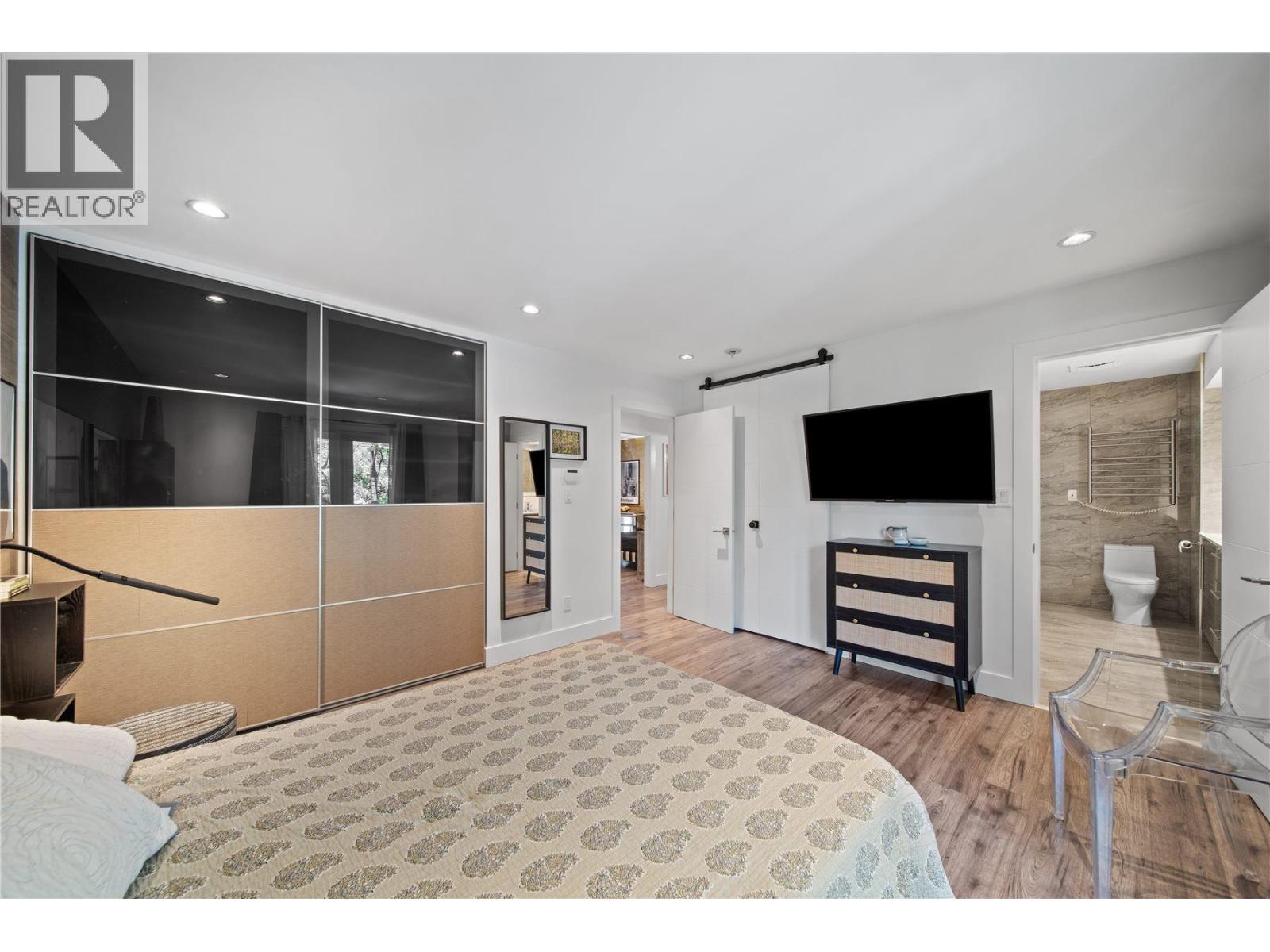 609 LIDSTER PLACE, New Westminster