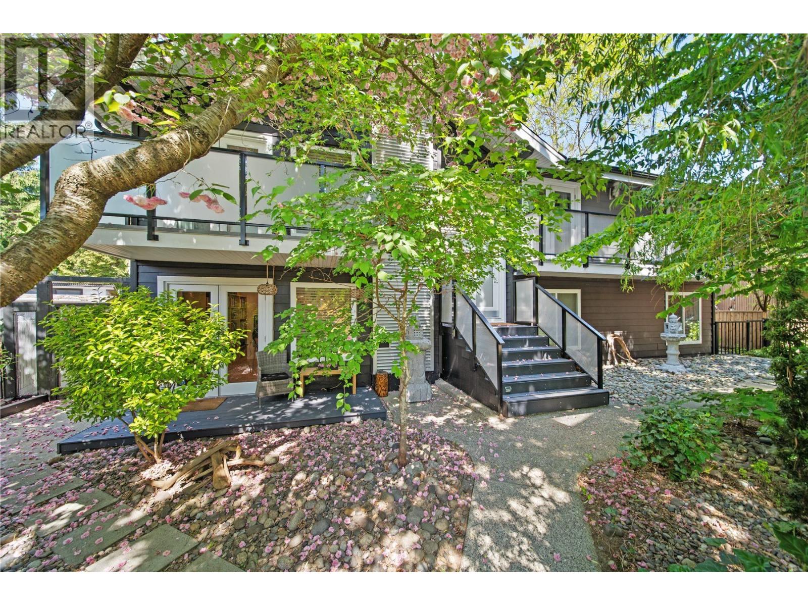 609 LIDSTER PLACE