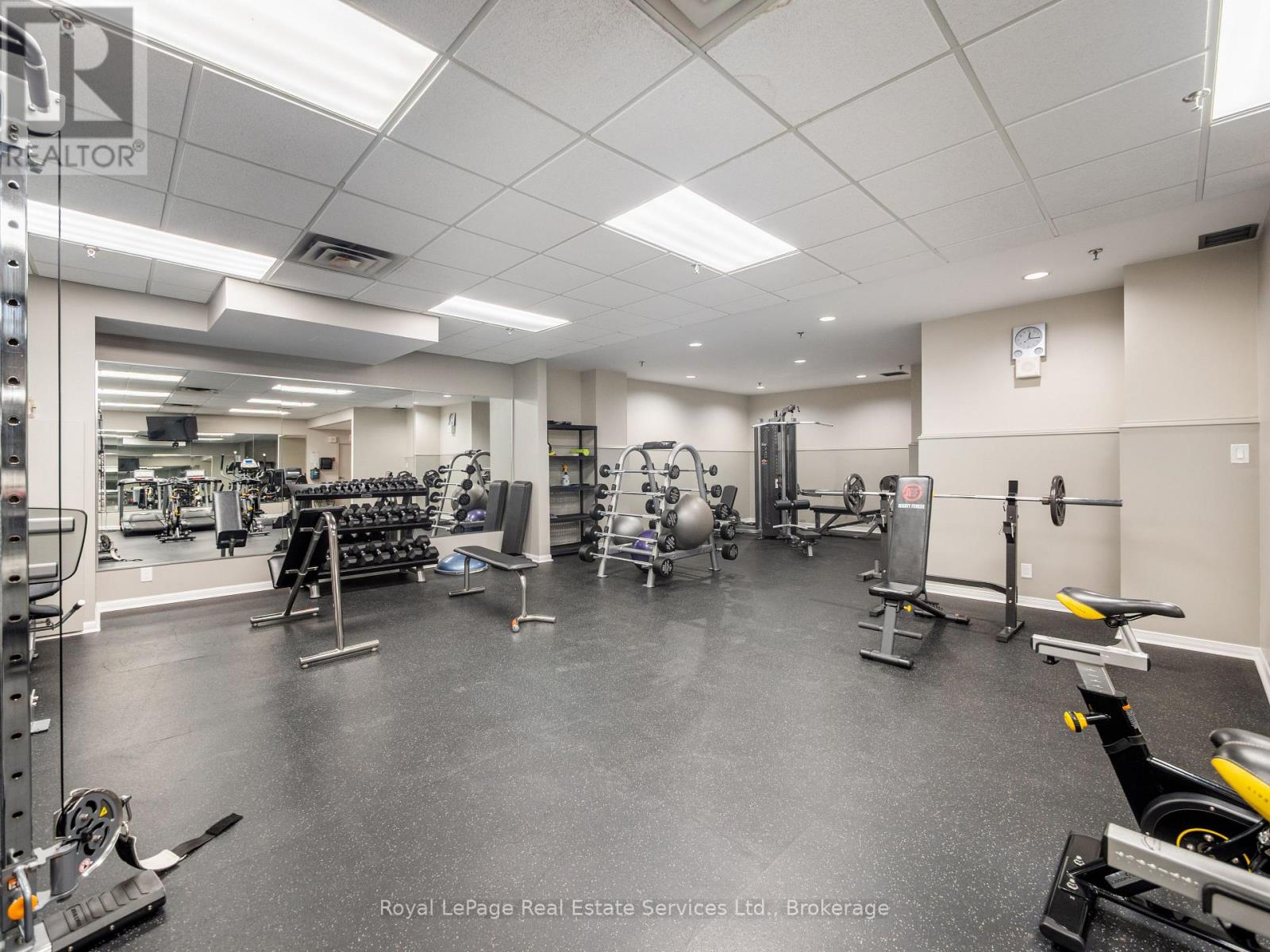 #310 415 LOCUST STREET - 31
