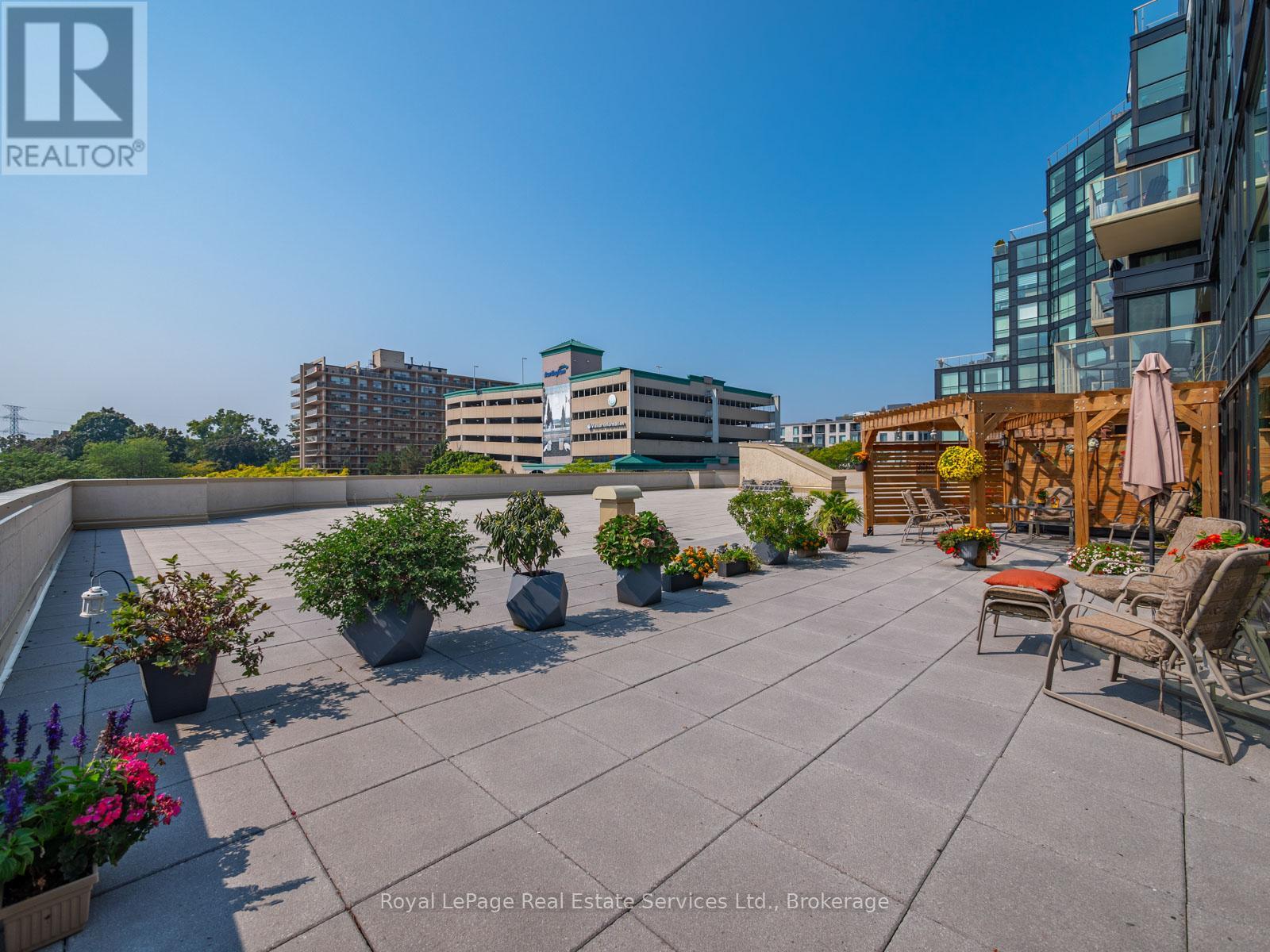 #310 415 LOCUST STREET - 30