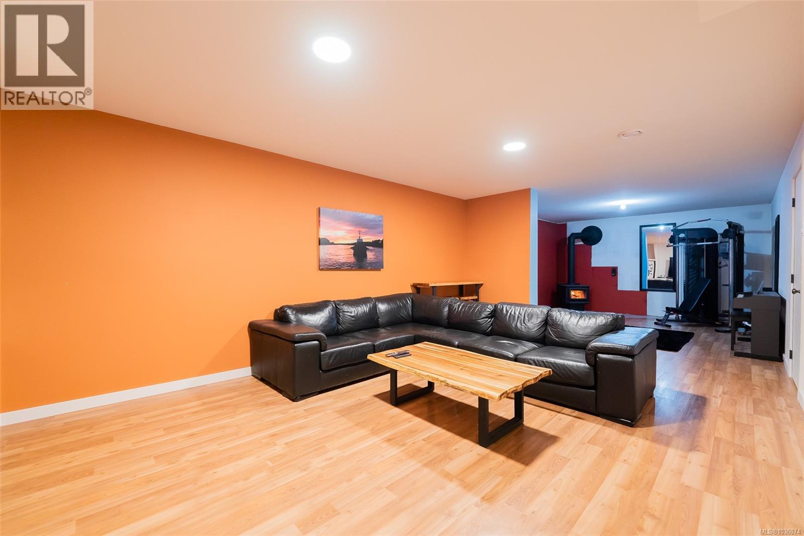 2174 Village Dr - 23