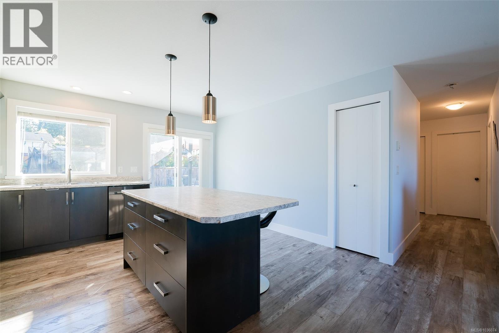 2174 Village Dr - 5