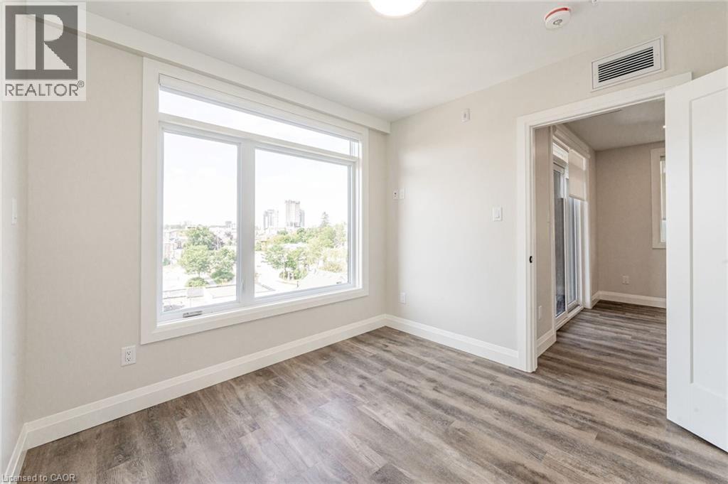 72 ERB Street E Unit# 203, Waterloo, Ontario, N2J1L8 — Photo 8