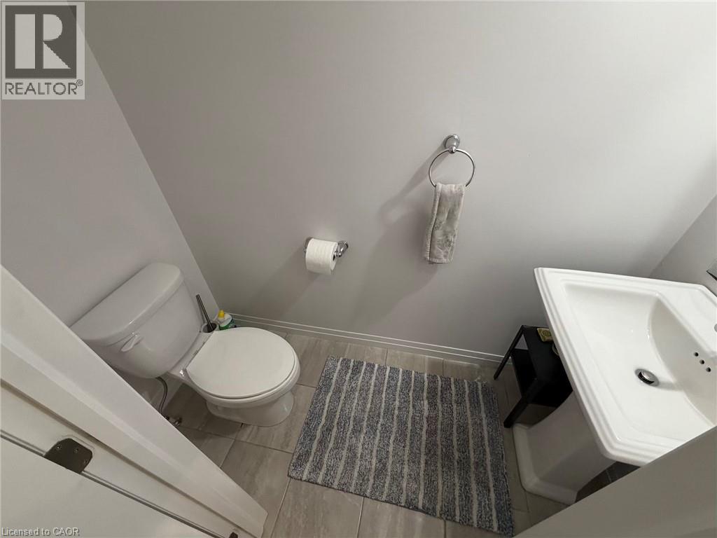 30 TIMES SQUARE Boulevard Unit# 135, Stoney Creek, Ontario, L8J0M1 — Photo 2