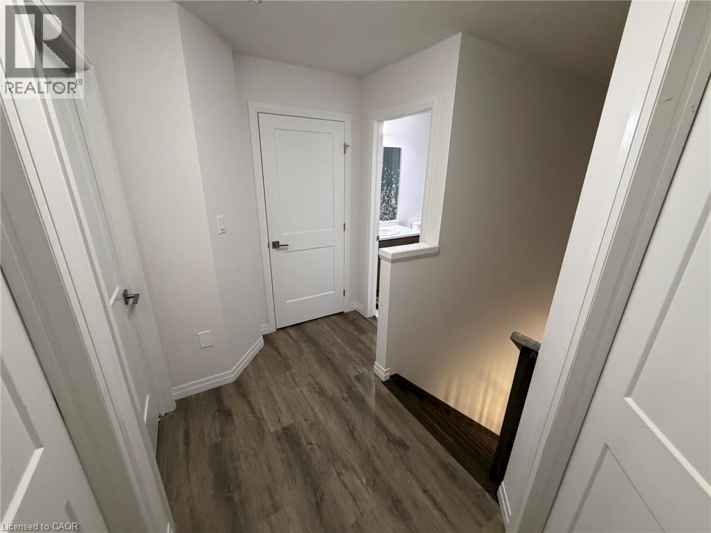 30 TIMES SQUARE Boulevard Unit# 135, Stoney Creek, Ontario, L8J0M1 — Photo 8