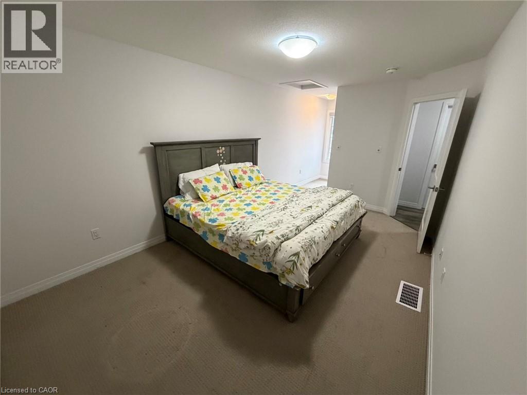 30 TIMES SQUARE Boulevard Unit# 135, Stoney Creek, Ontario, L8J0M1 — Photo 9