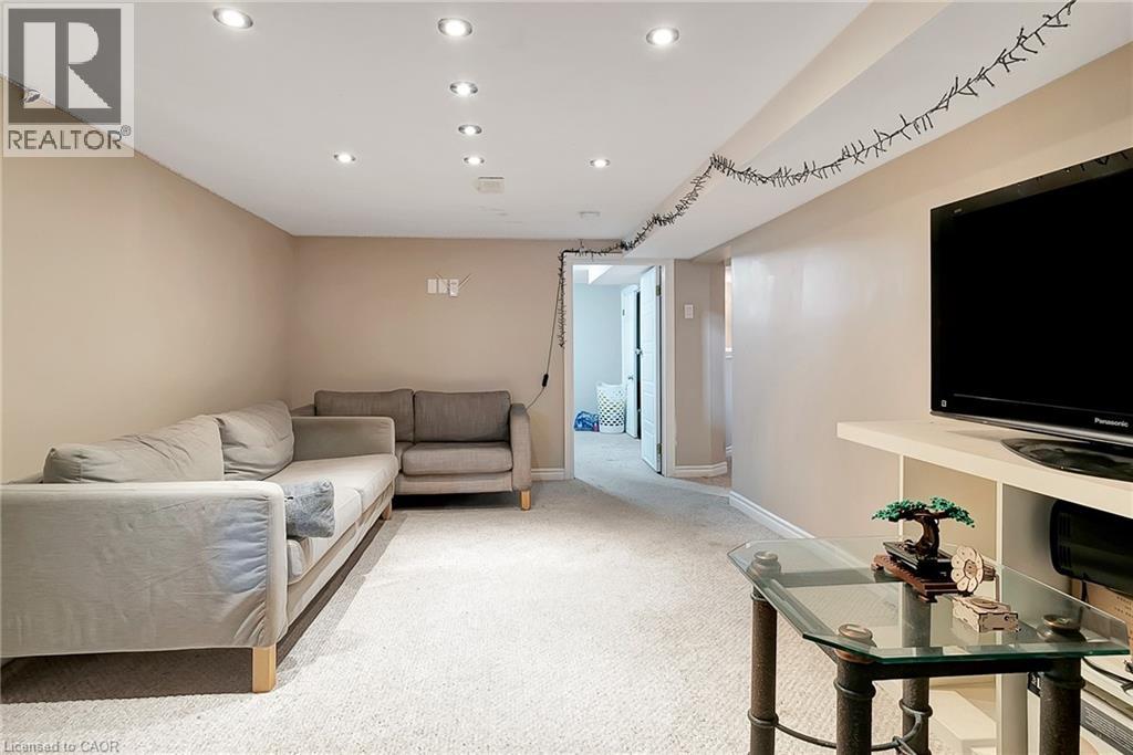 1392 DOON VILLAGE Road, Kitchener, Ontario, N2P1A5 — Photo 17
