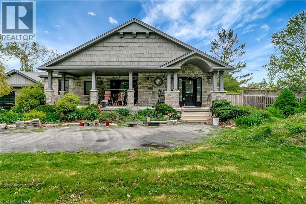 1392 DOON VILLAGE Road, Kitchener, Ontario, N2P1A5 — Photo 2