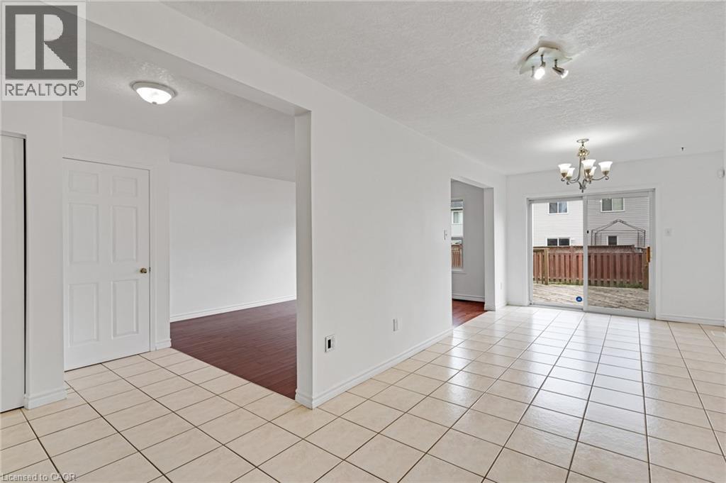 359 HIGHBROOK Crescent, Kitchener, Ontario, N2E3P5 — Photo 14