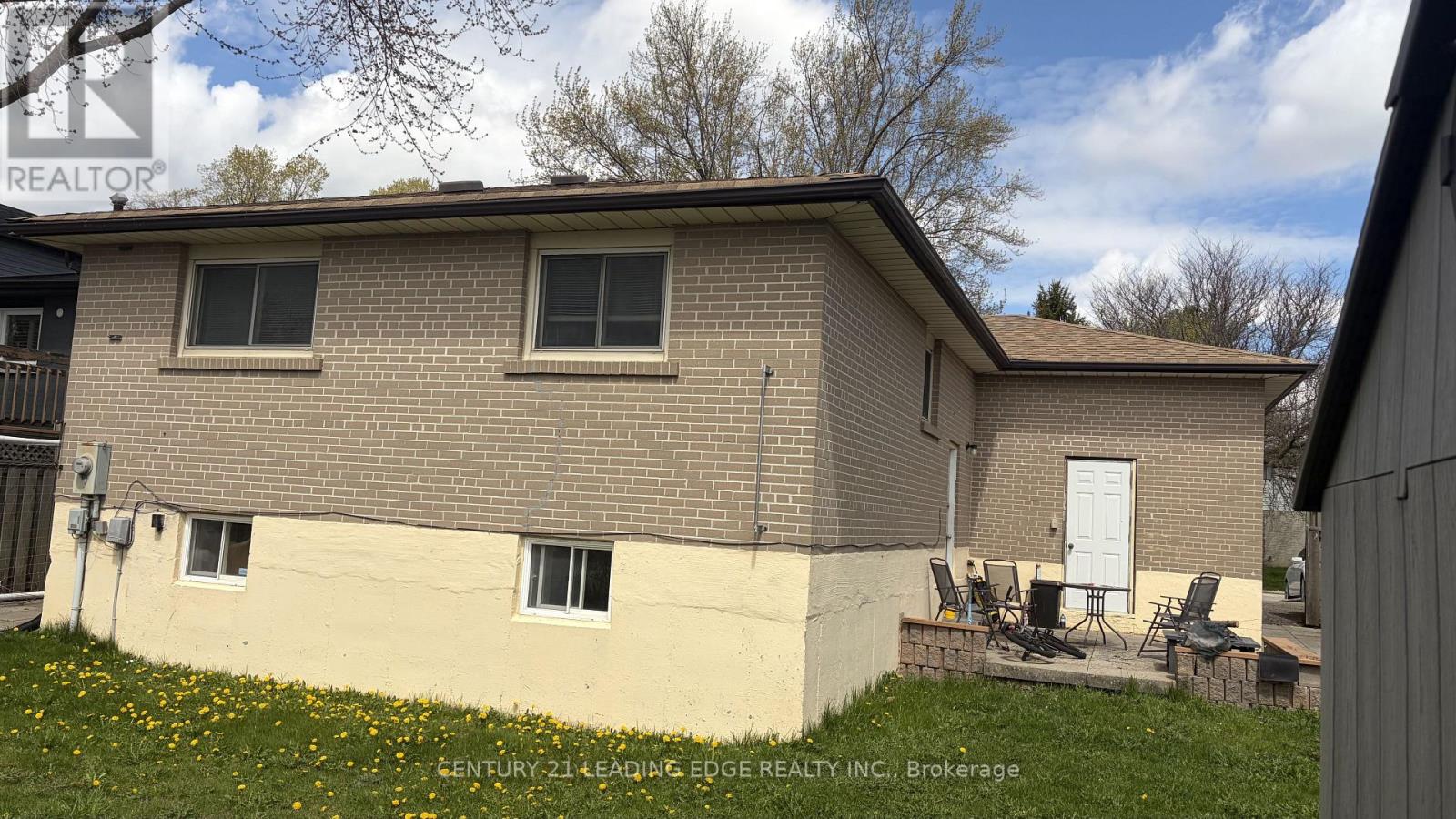 608 RUPERT AVENUE - 7