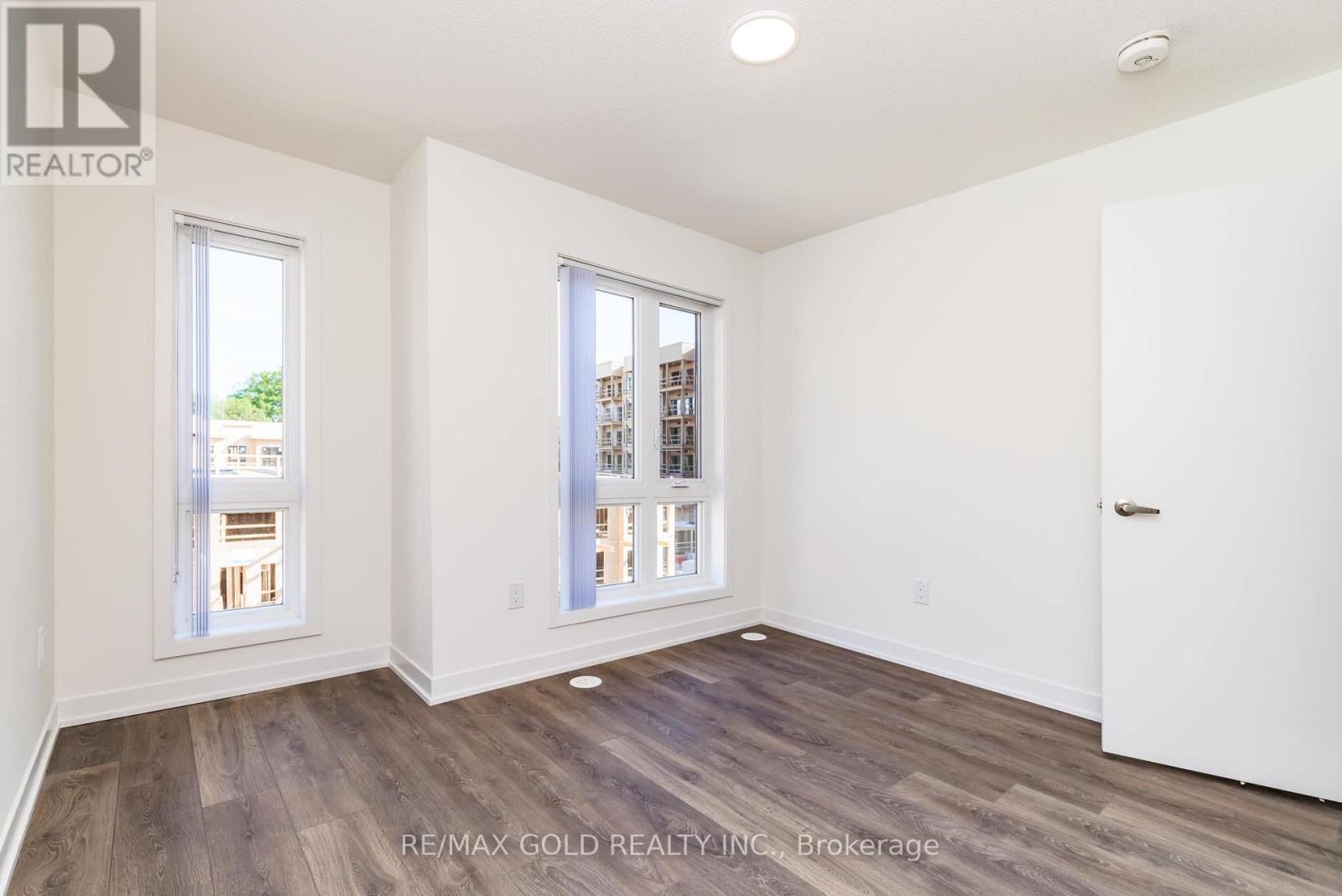 #210 140 CANON JACKSON DRIVE - 14