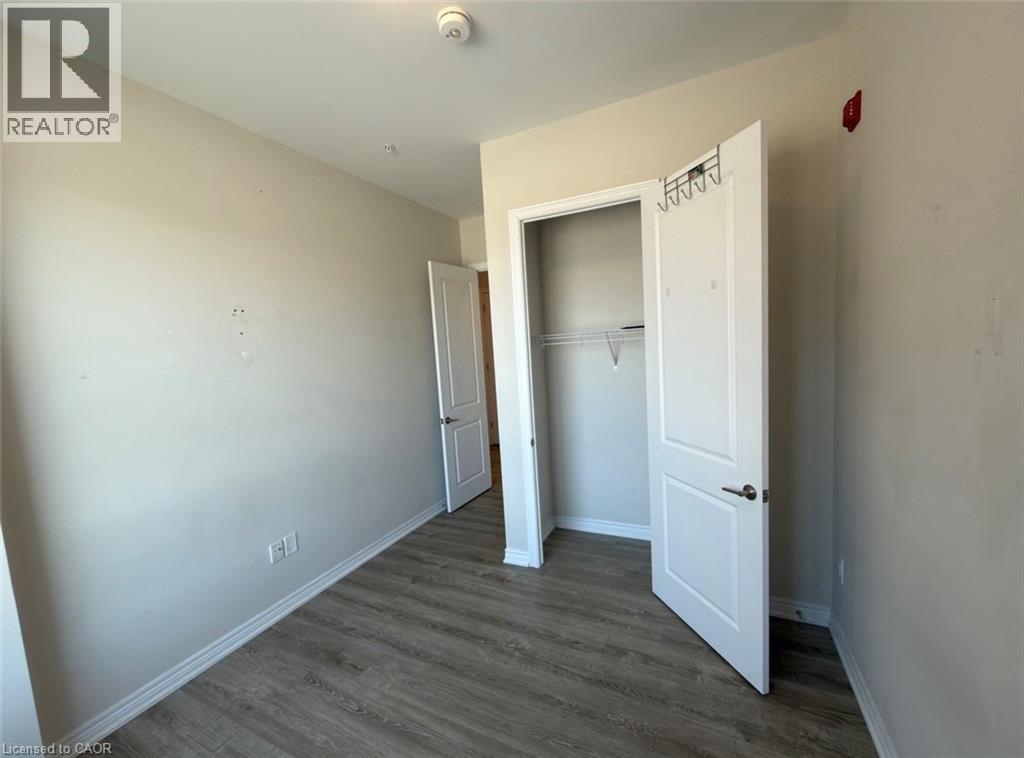 121 HIGHWAY 8 Unit# 106, Hamilton, Ontario, L8G1C2 — Photo 4