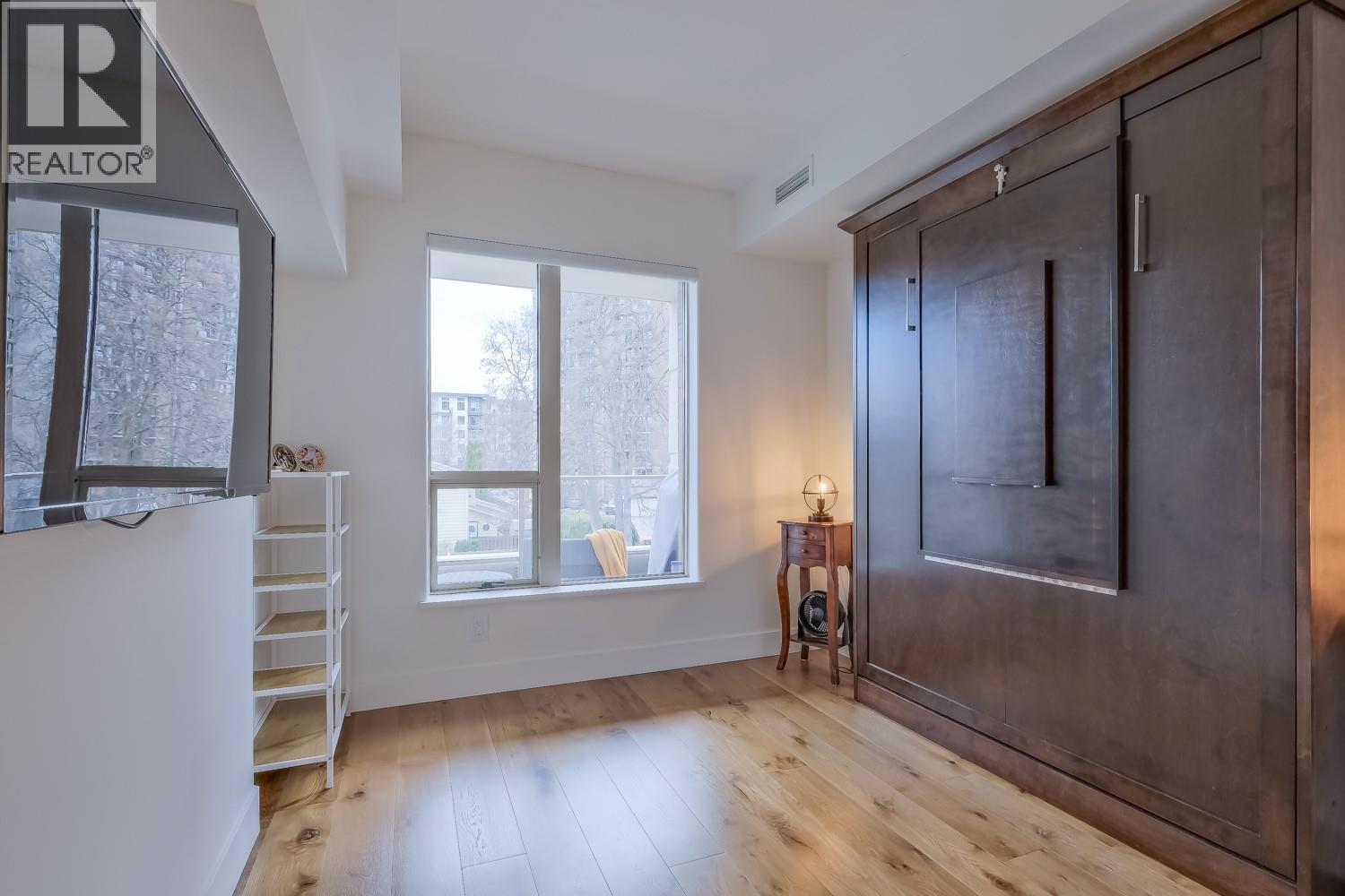 #215 1160 Bernard Avenue - 24