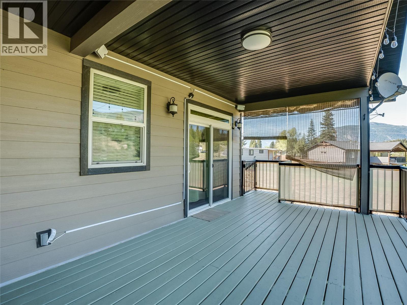 892 Waterloo Road - 57