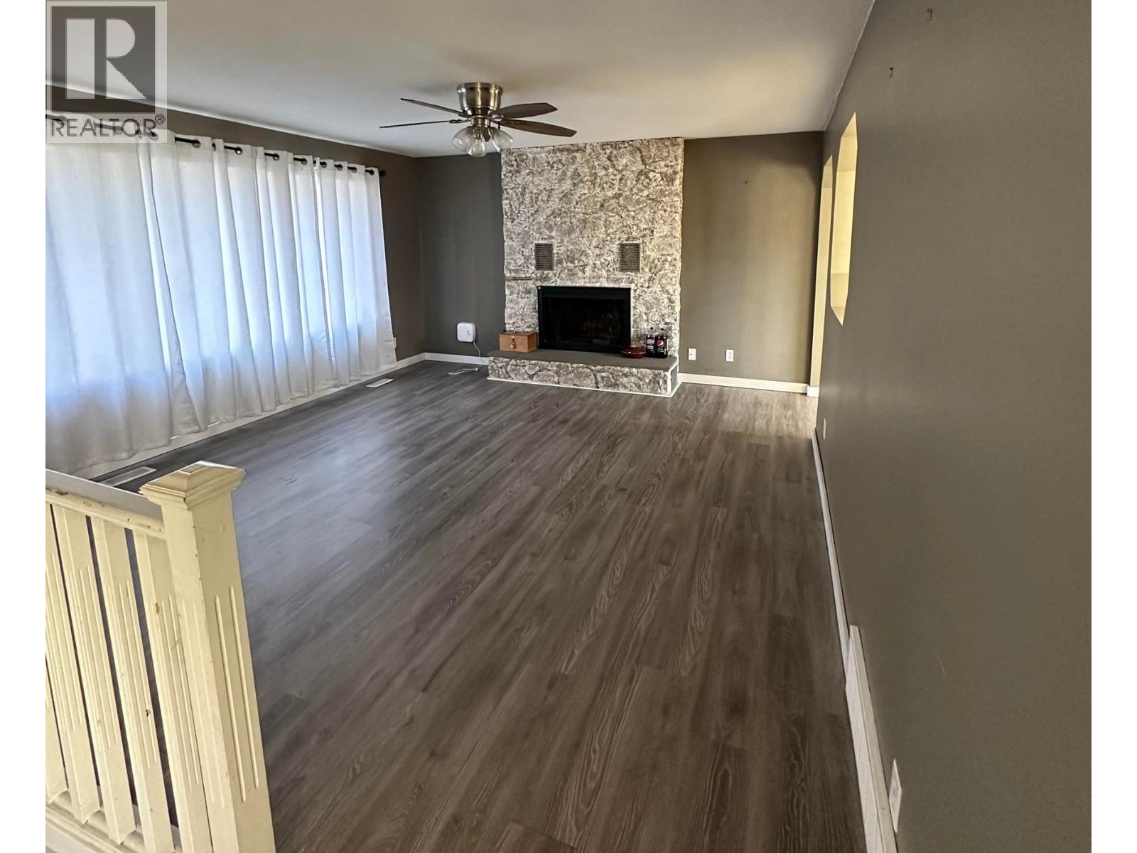 531 PERRY STREET - Image 3