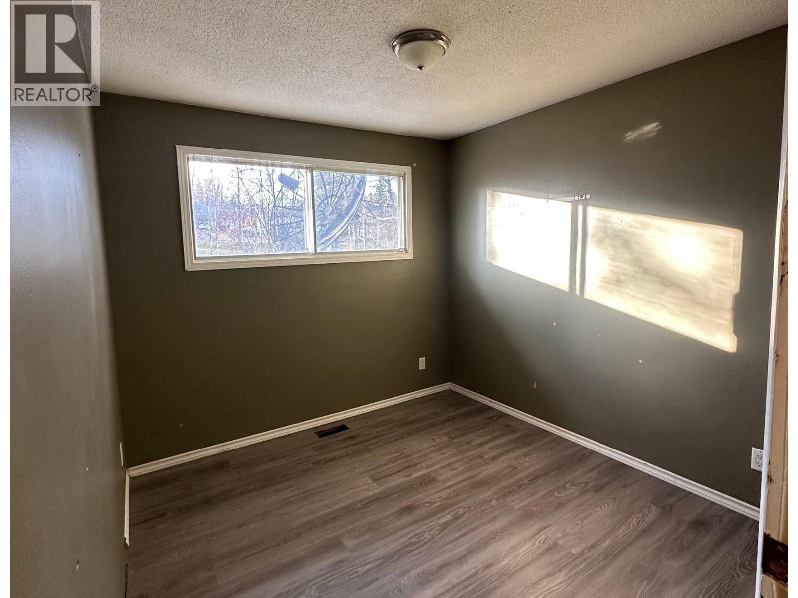 531 PERRY STREET - 8