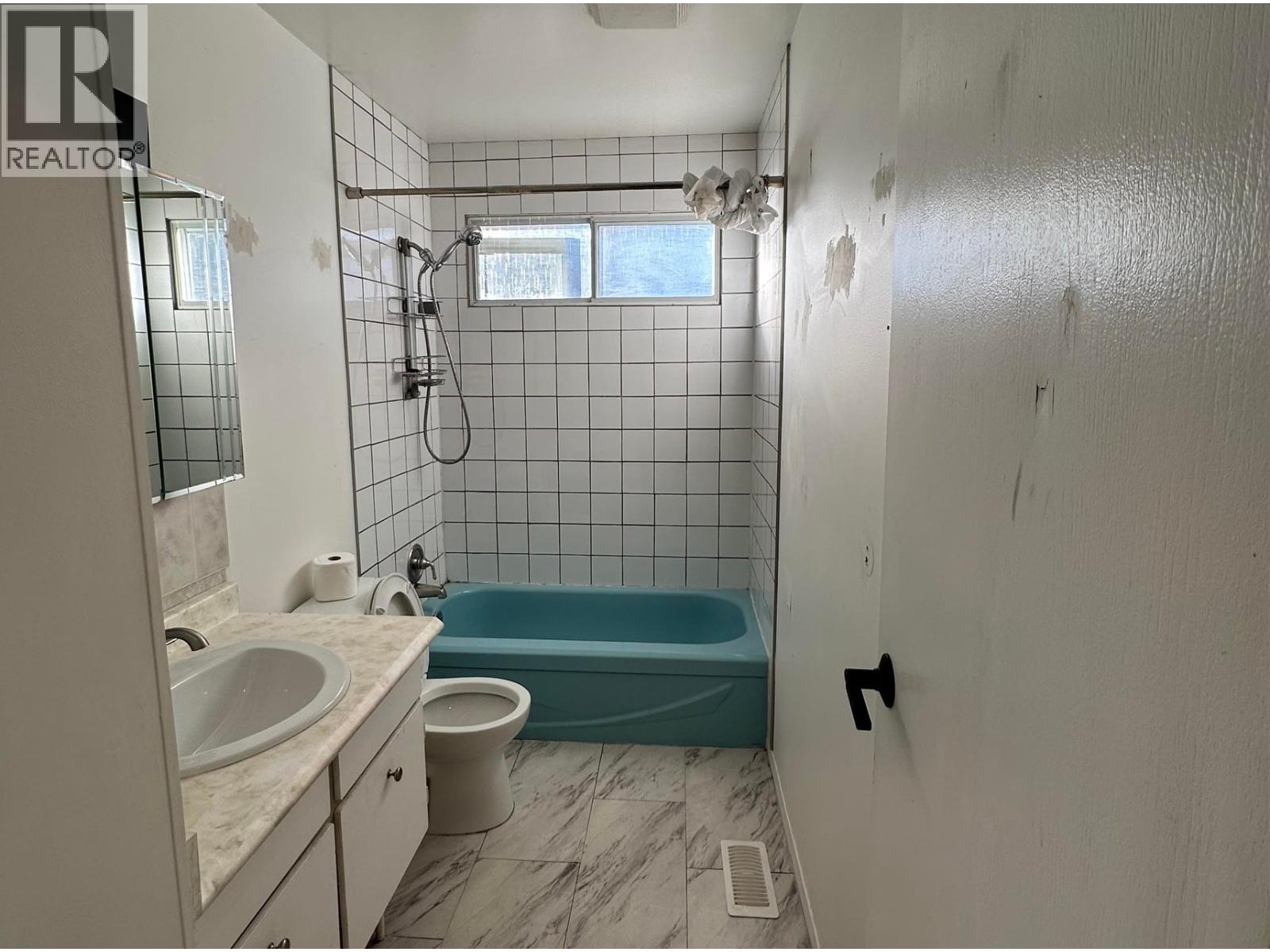531 PERRY STREET - 7